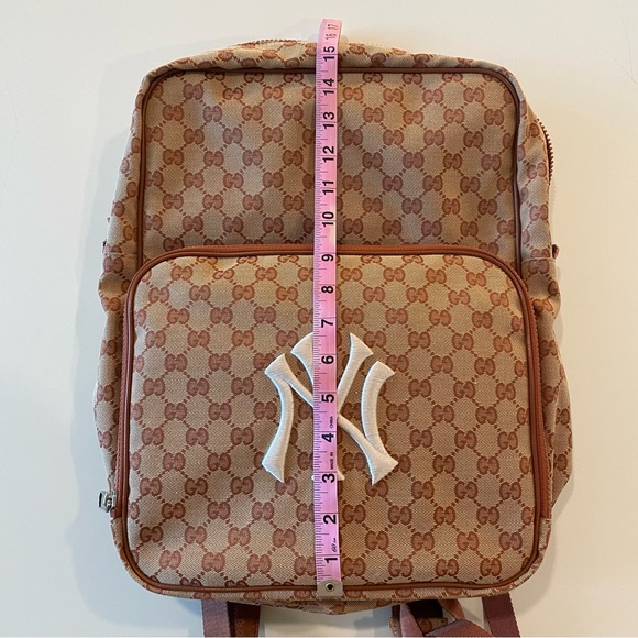 Gucci Backpack with NY Yankees patch - Picture 13 of 15